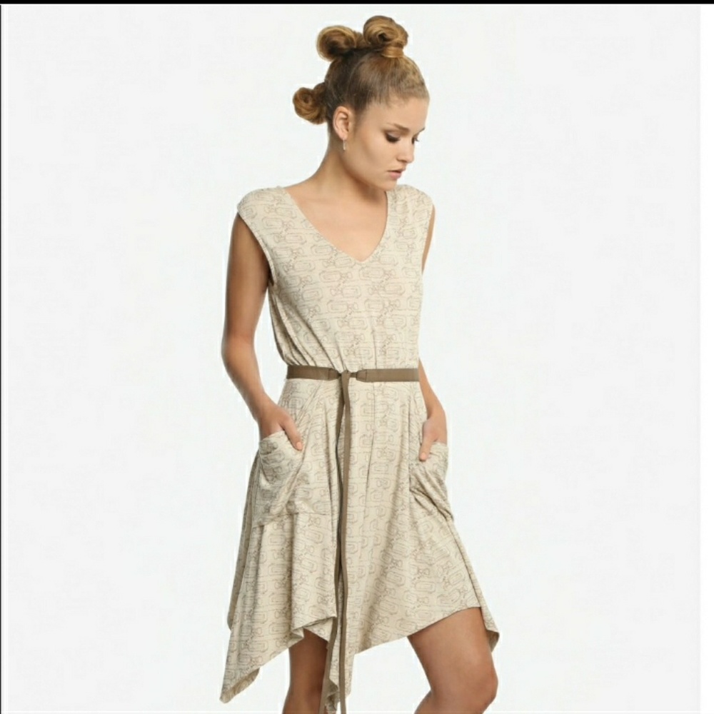 ISO Her Universe Rey Speeder dress